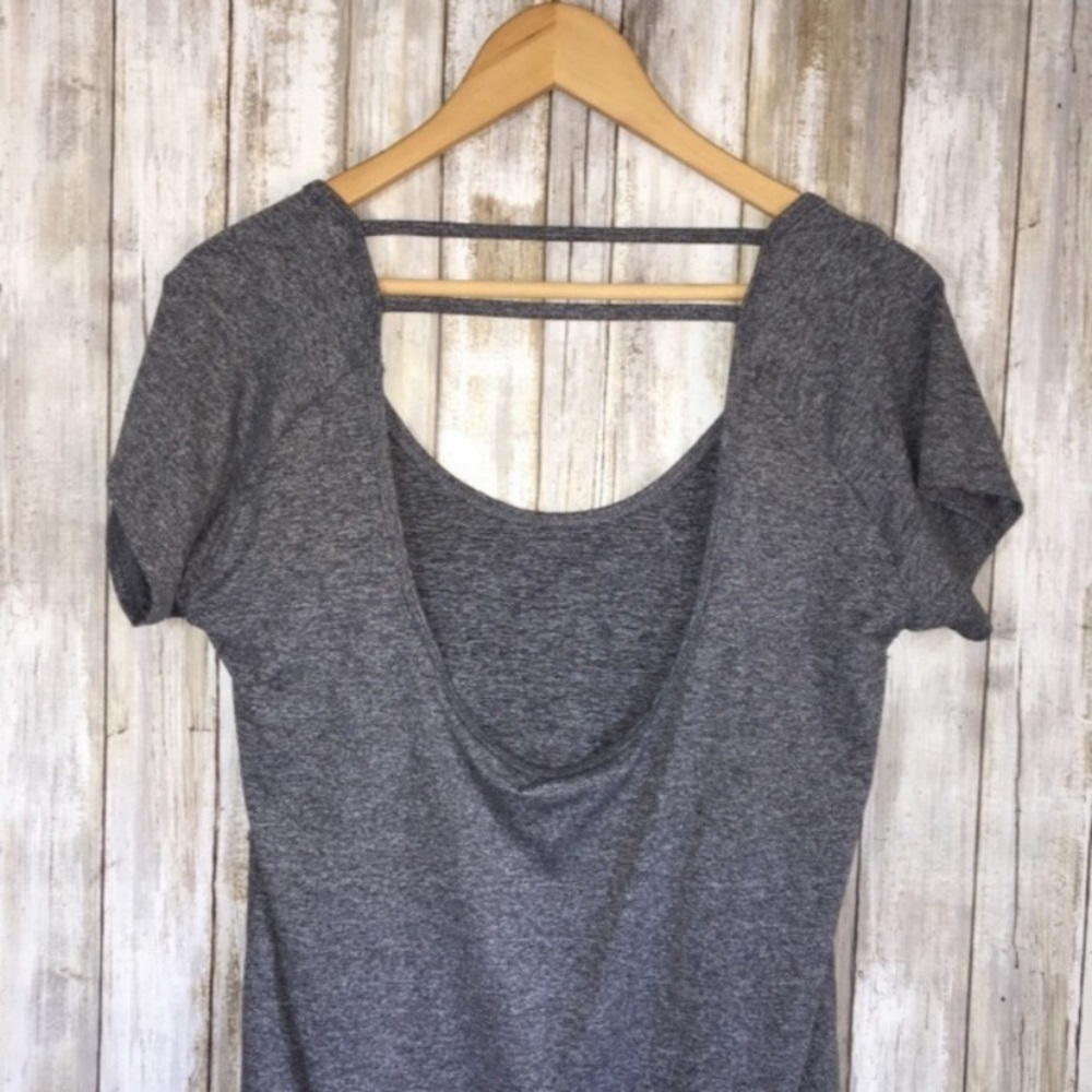 BYU Cougars Women’s Small Scoop Back High Low Tee Gray NCAA College Football - Picture 4 of 5